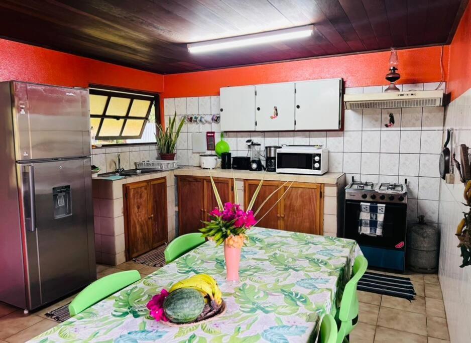 Villa Fare Manuvai Haapu Esterno foto