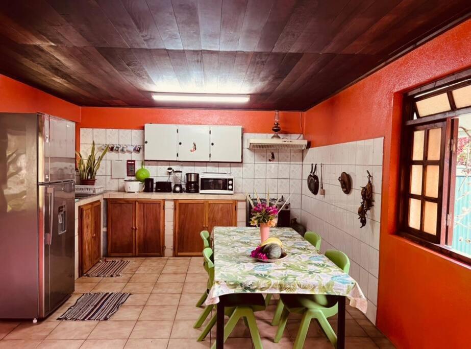 Villa Fare Manuvai Haapu Esterno foto